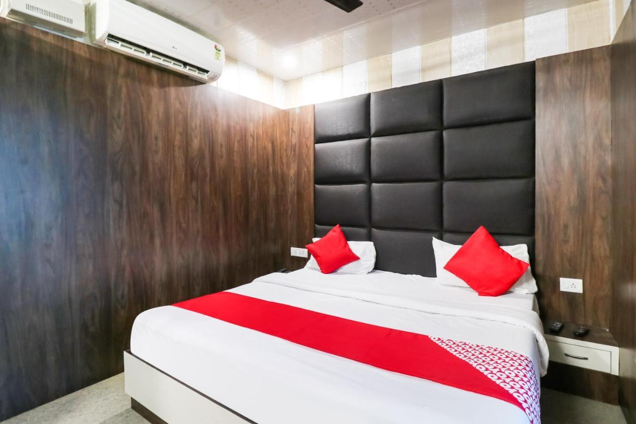 Oyo 6908 Hotel Royal City Āzamgarh 外观 照片