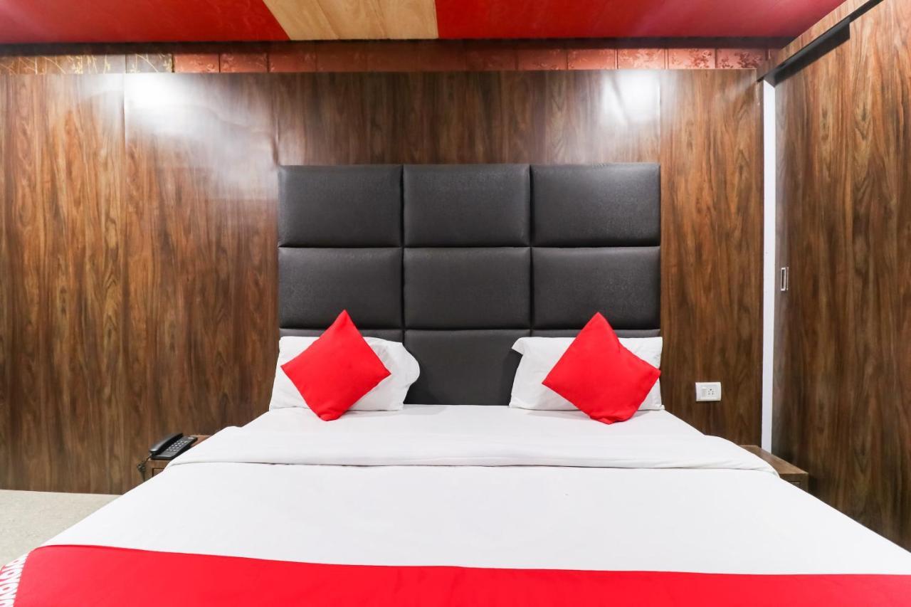 Oyo 6908 Hotel Royal City Āzamgarh 外观 照片