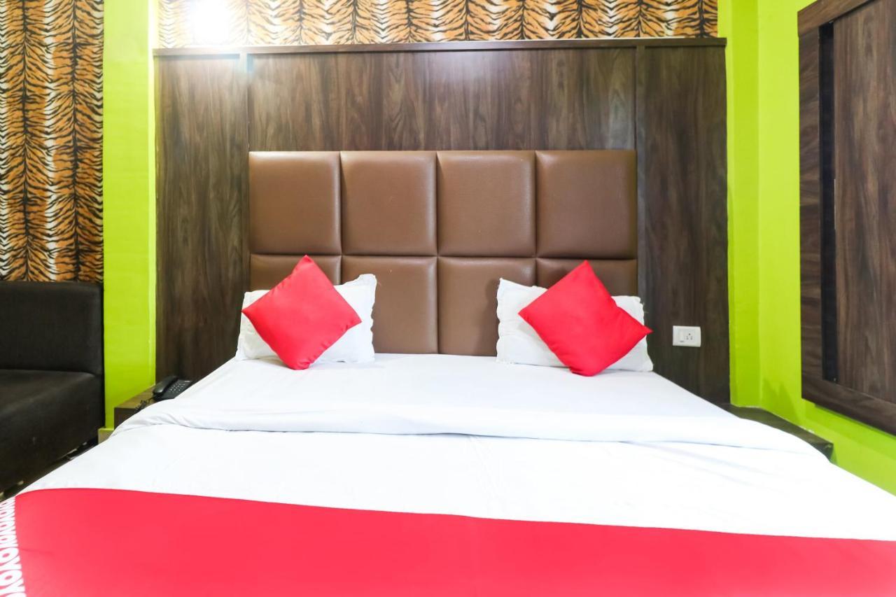 Oyo 6908 Hotel Royal City Āzamgarh 外观 照片