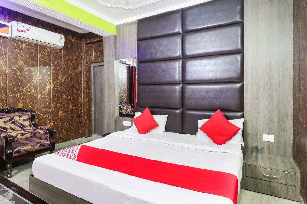 Oyo 6908 Hotel Royal City Āzamgarh 客房 照片